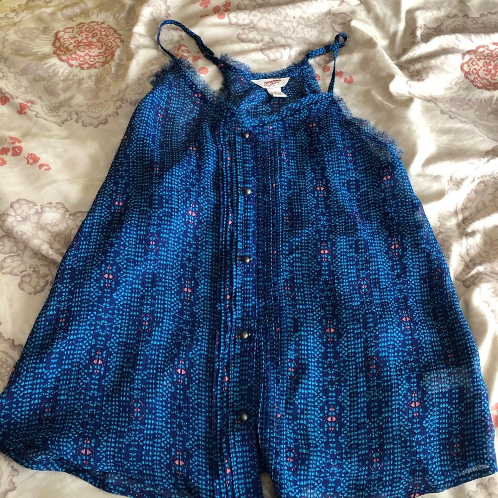 Arizona Top to go with tank tops.